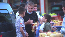 MSB'den yardımsever Diyarbakırlı çocuklara övgü