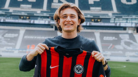 Ali Akman Eintracht Frankfurt'ta