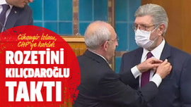 Rozetini Kılıçdaroğlu taktı