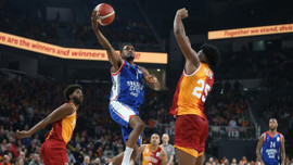 İstanbul derbisinde kazanan Anadolu Efes!