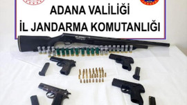 Bir evde ruhsatsız 19 tabanca ele geçirildi!