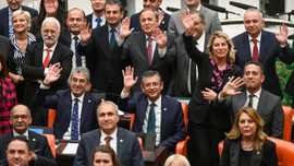 CHP, Meclis Genel Kurulu’nda nöbet başlattı!