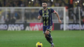 Hasan Ali'den 3 yıllık imza