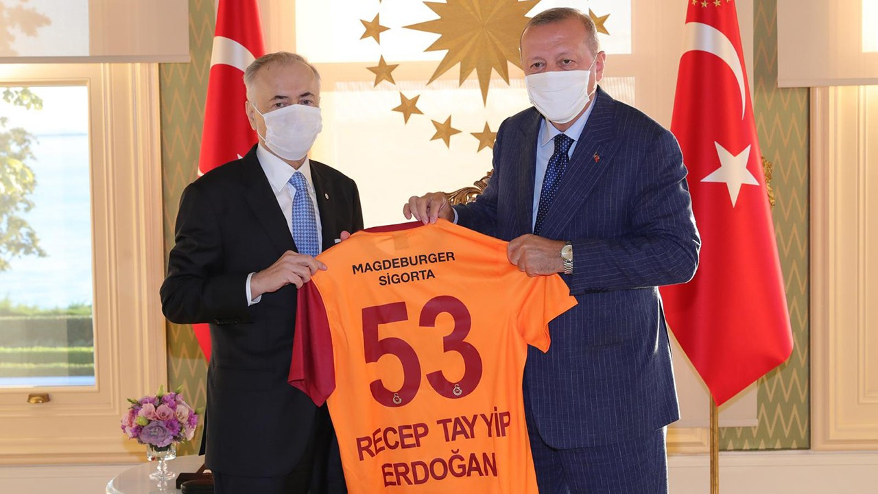 Erdoğan, Galatasaray Başkanı Cengiz'i kabul etti