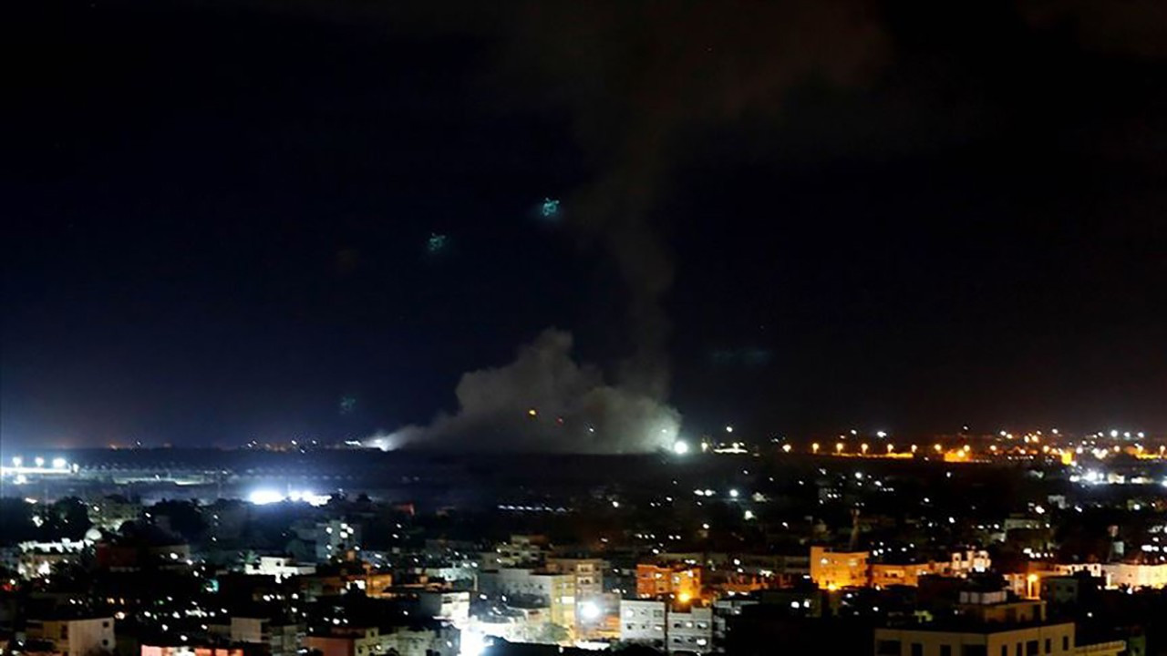 İsrail, Hamas'a ait bazı noktaları bombaladı