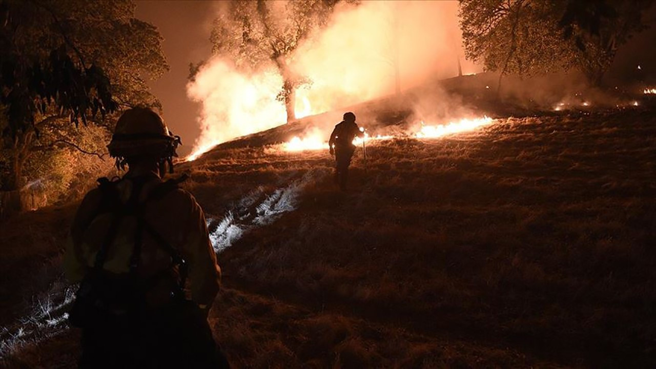 Kaliforniya'daki yangınlarda 7 kişi öldü