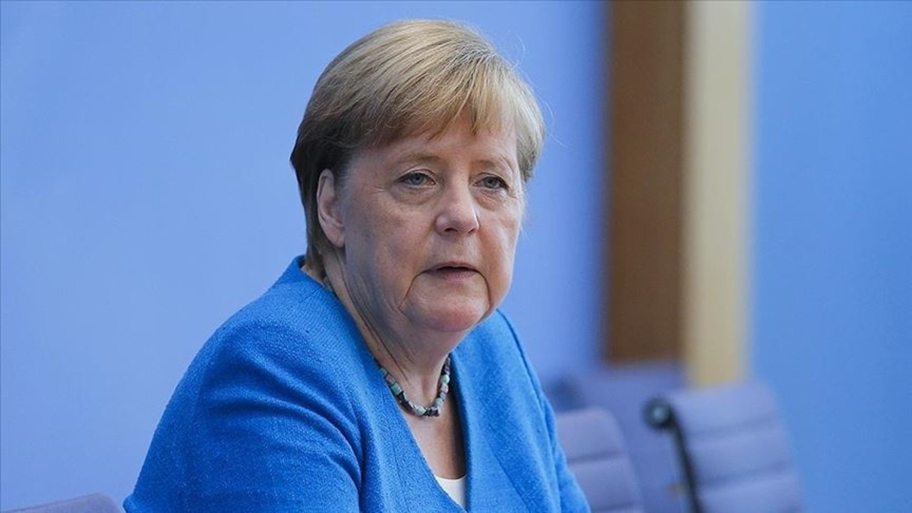Merkel'den Karabağ çağrısı