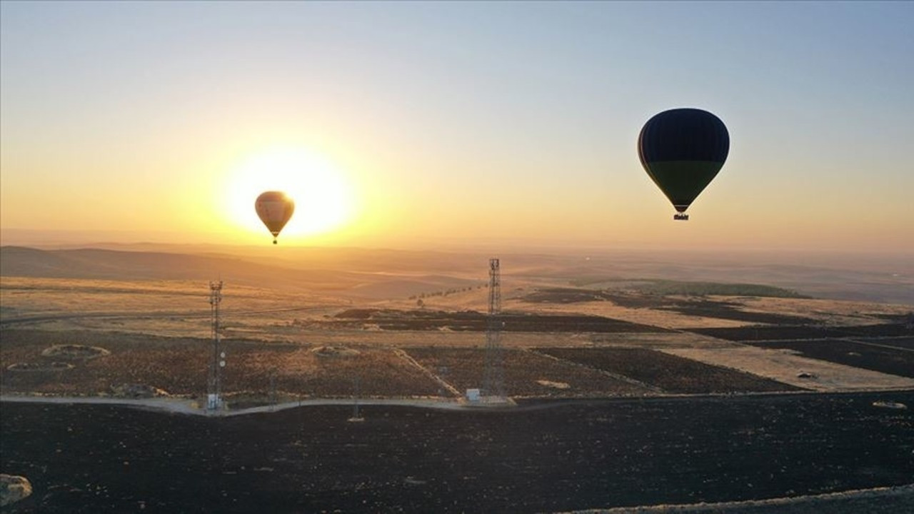 Göbeklitepe'de sıcak hava balonu uçuşları başladı