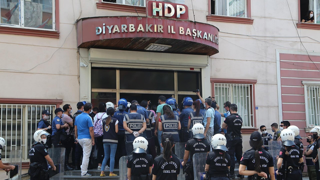 HDP'li eş başkanlar gözaltında