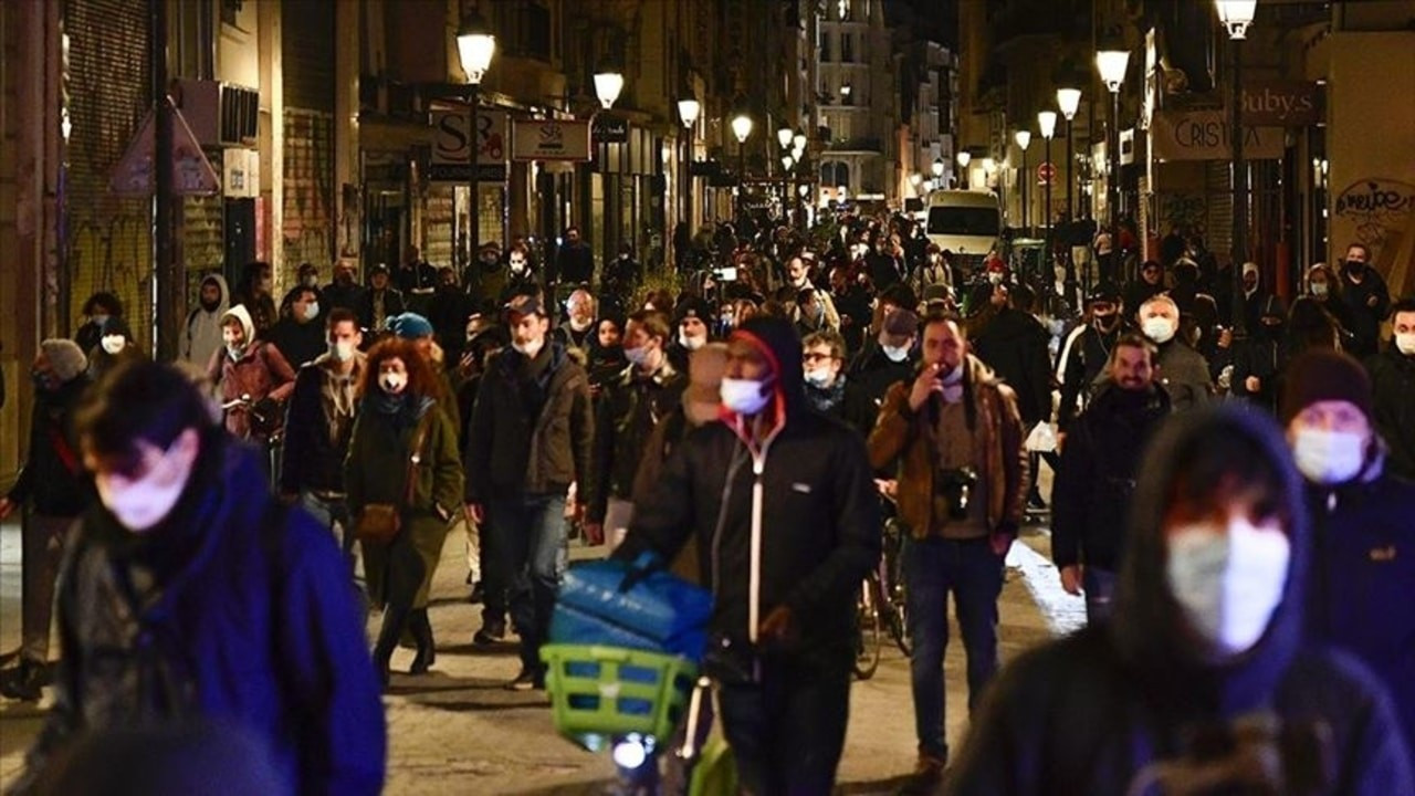 Son 24 saatte 45 bin 422 Kovid-19 vakası görüldü