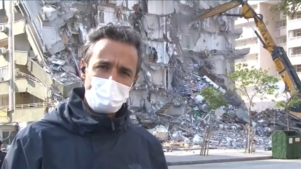 NTV muhabiri anons çekerken bina yıkıldı