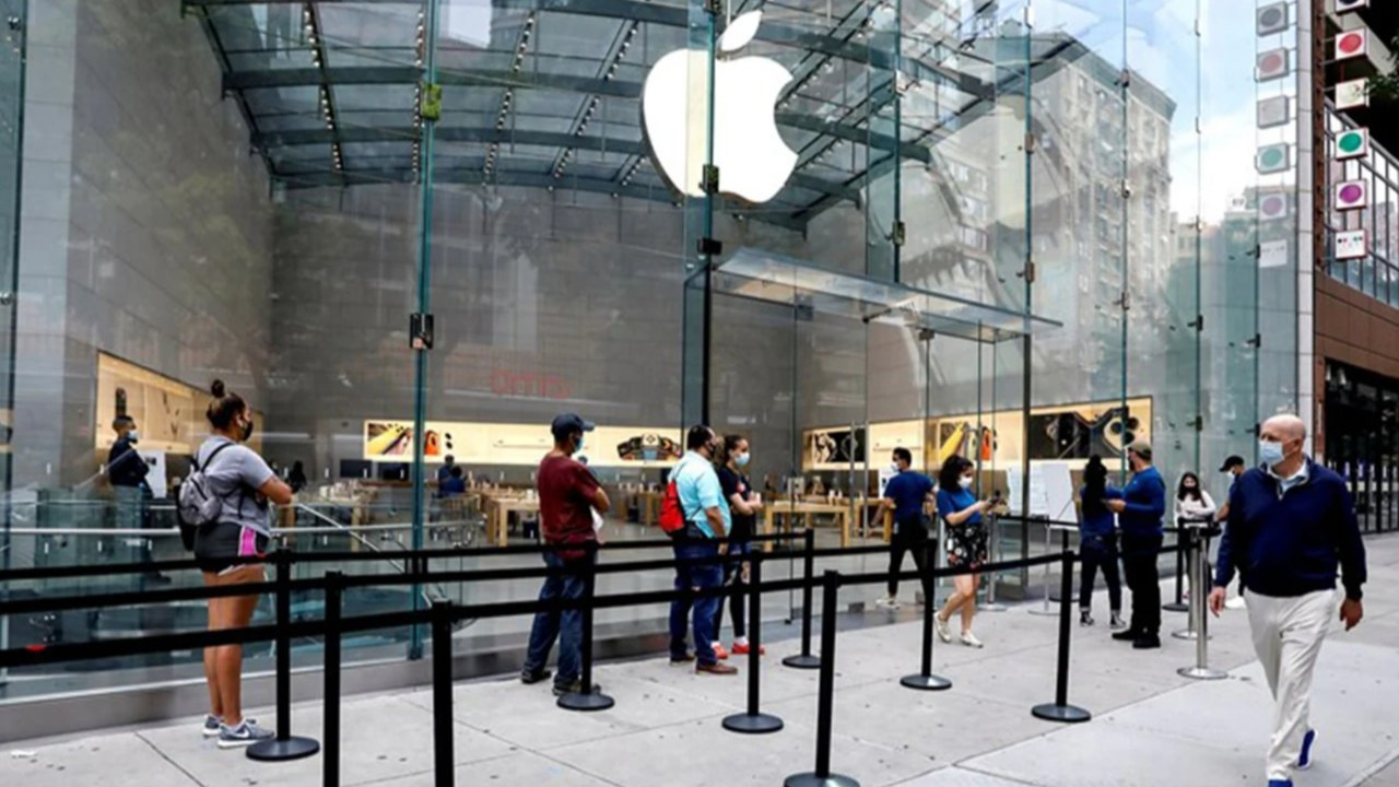 Apple, Kaliforniya’daki mağazalarını kapatıyor