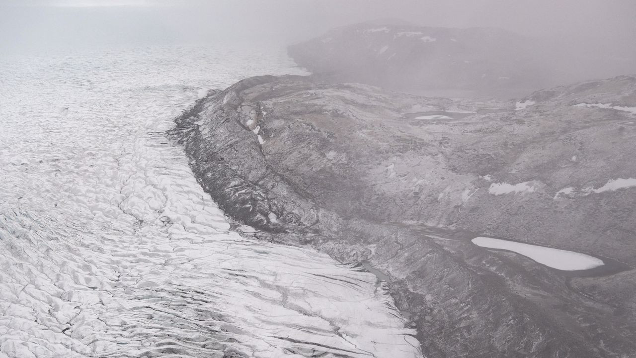 Grönland’da ilk kez yağmur yağdı