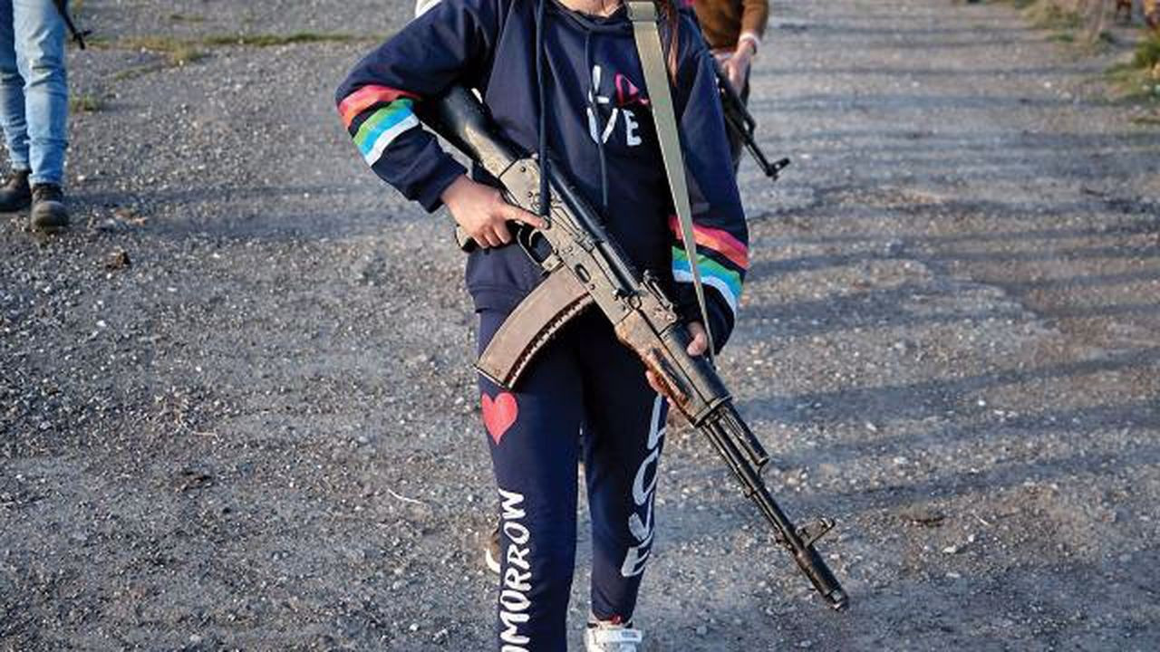 ABD’li askerden Ermeni çocuklara silahlı eğitim