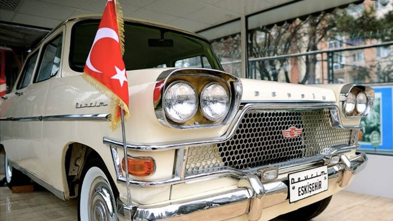 Türkiye'nin ilk yerli otomobili Devrim 60 yaşında