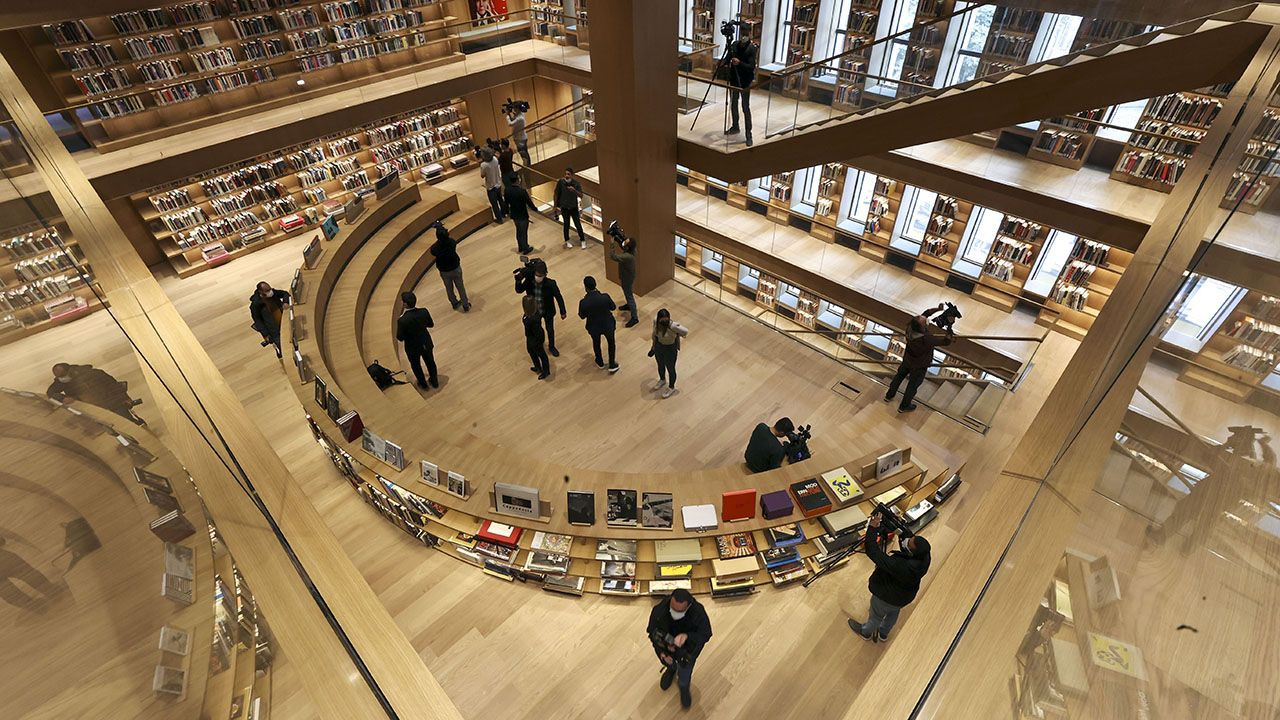 Yeni AKM kapılarını açıyor - Sayfa 11