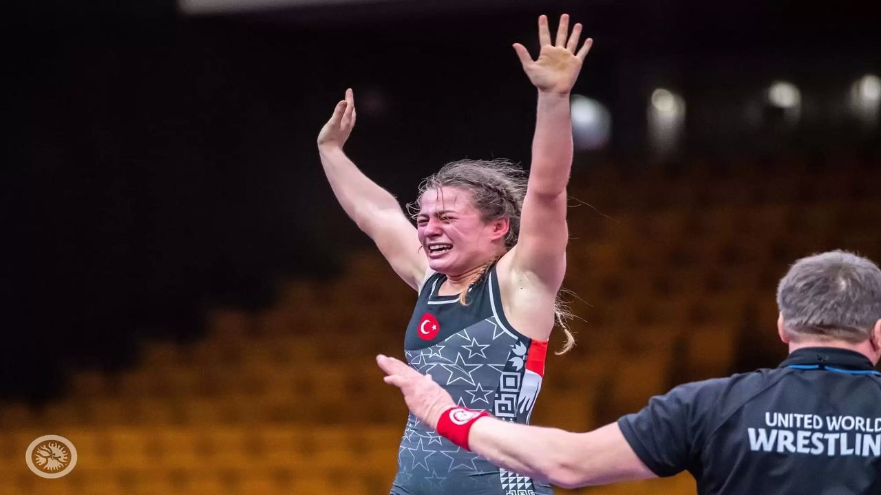 Eda Tekin Dünya üçüncü oldu