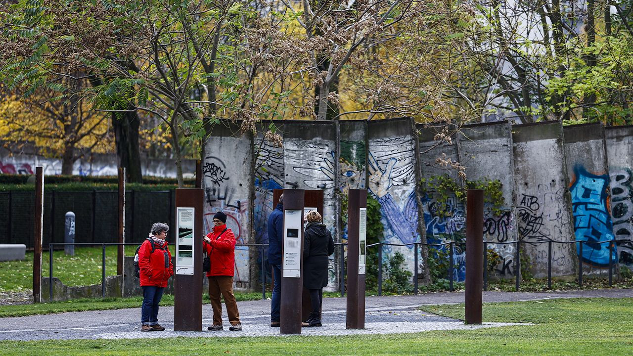 Berlin Duvarı'nın yıkılışının 32. yıl dönümü - Sayfa 4