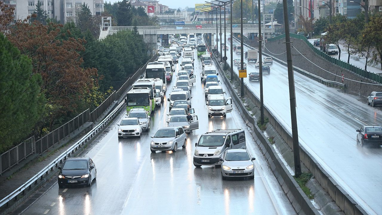 Saat 9'u 5 geçe hayat 1 dakika durdu - Sayfa 8