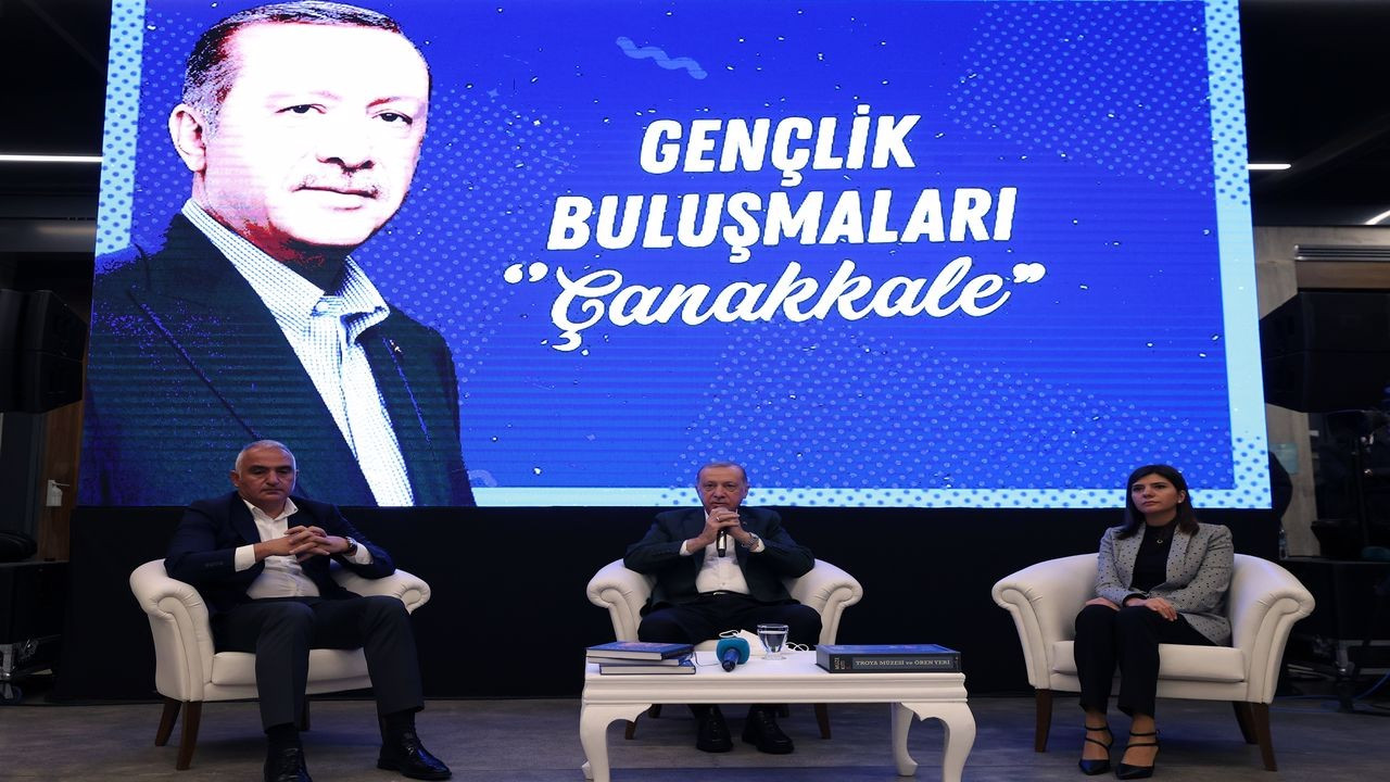 Erdoğan, Çanakkale'de gençlerle bir araya geldi