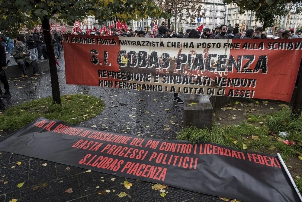 Napoli'de işsizlik ve işten çıkarmalara karşı gösteri düzenlendi - Sayfa 5