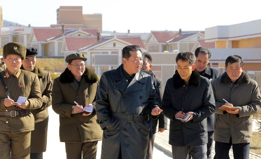 Kuzey Kore Lideri Kim, proje şehri Samjiyon'da - Sayfa 6