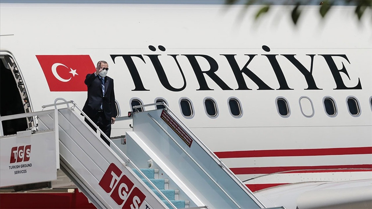 Cumhurbaşkanı Erdoğan Türkmenistan'a gitti