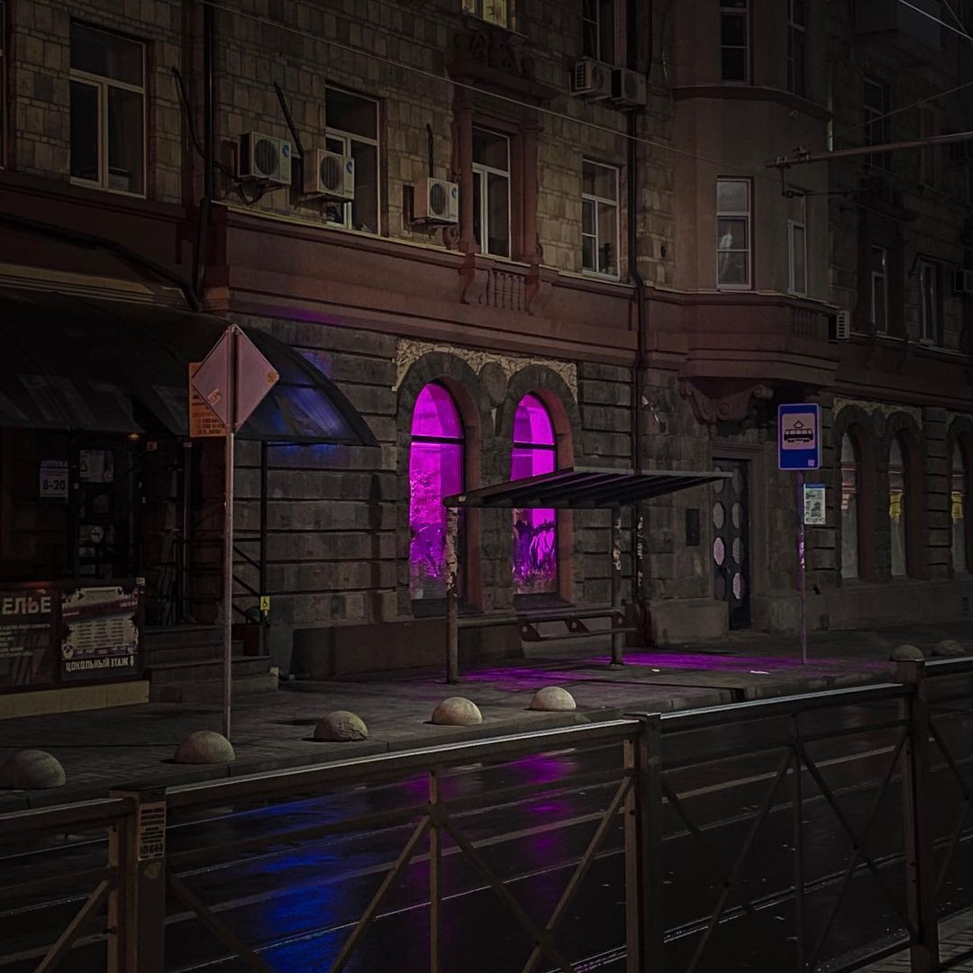 Rusya'da apartman dairelerindeki pembe ışıkların sırrı çözüldü - Sayfa 5