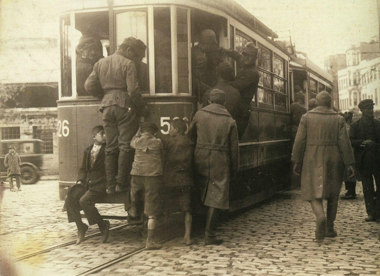 İstanbul'un ilk otobüsleri - Sayfa 9