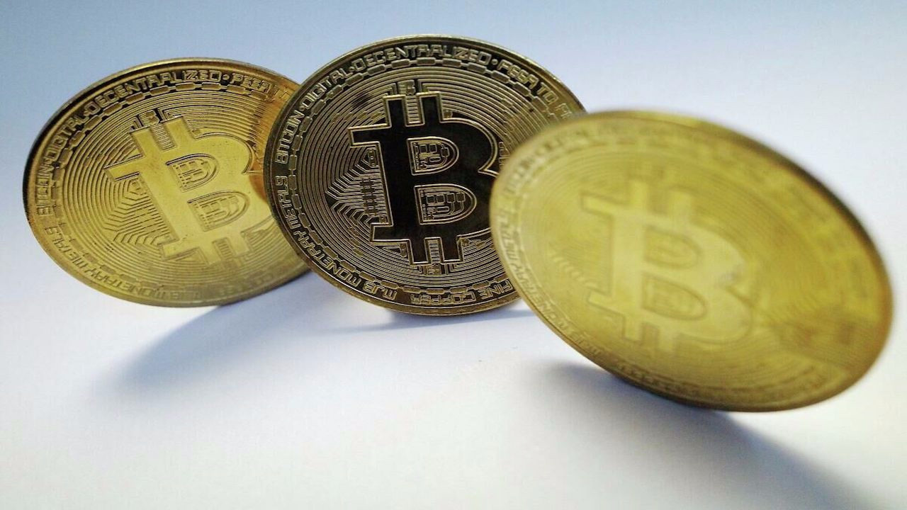 Bitcoin, 42 bin dolara kadar düştü
