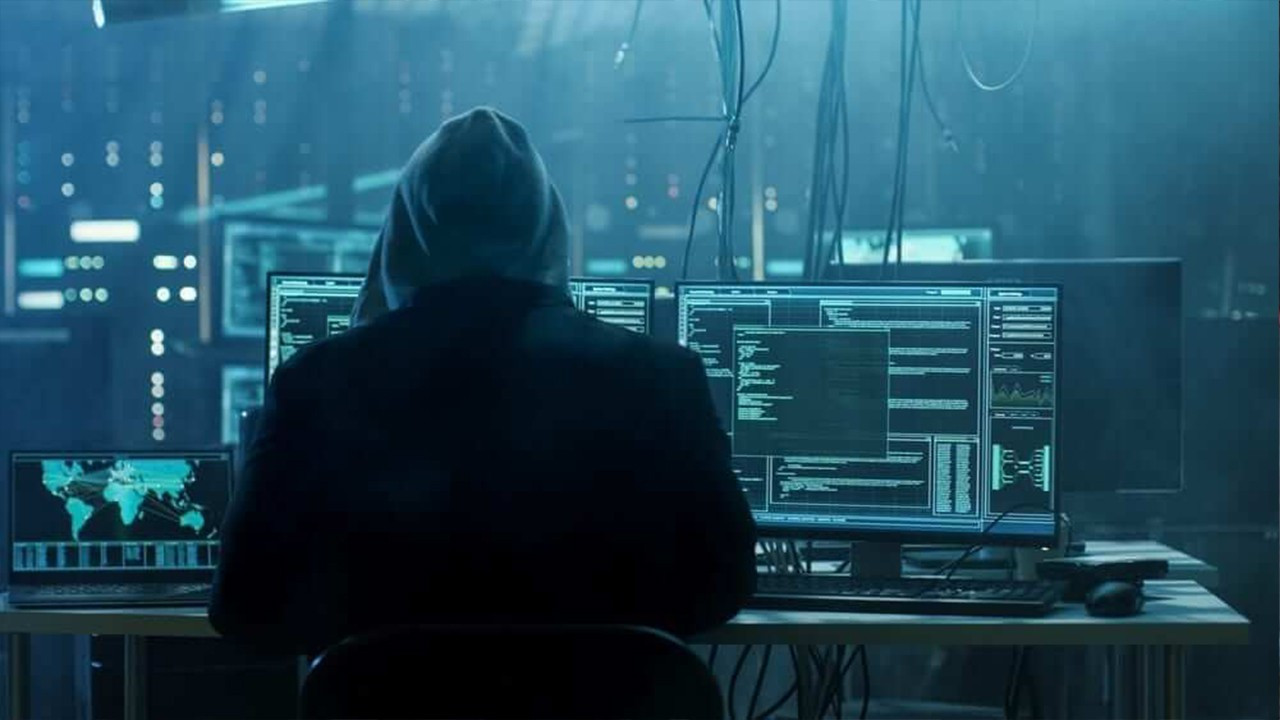 ABD, Rus hackerın başına 10 milyon dolar ödül