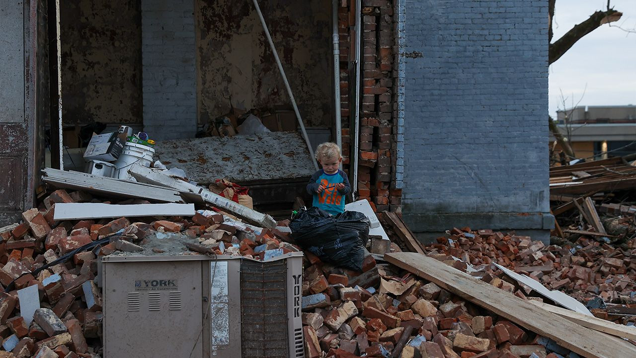Hortumun neden olduğu yıkım havadan görüntülendi - Sayfa 10