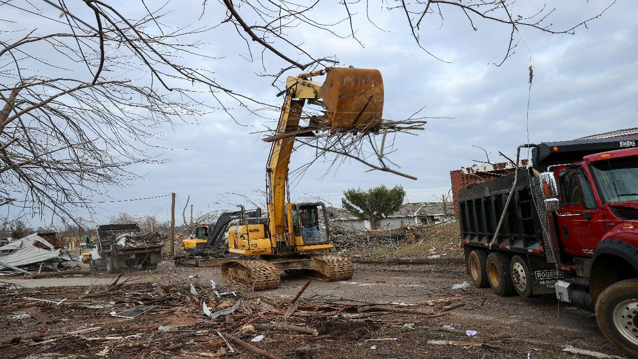 Hortumun neden olduğu yıkım havadan görüntülendi - Sayfa 13