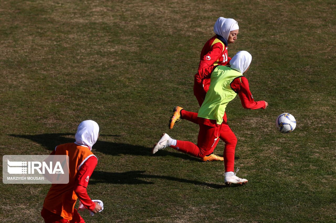 İran Kadın Milli Futbol Takımı kampta - Sayfa 5