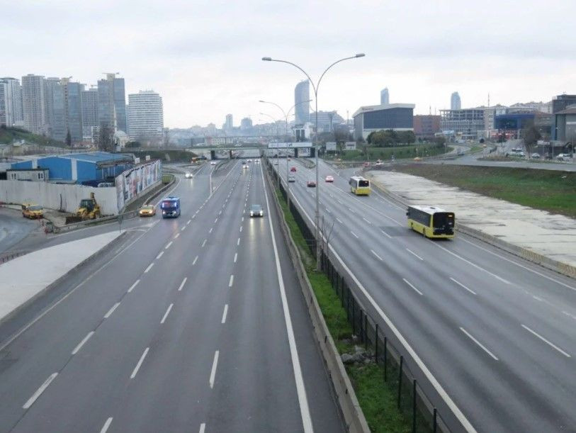 Yılın ilk günü İstanbul'da yollar boş kaldı - Sayfa 4