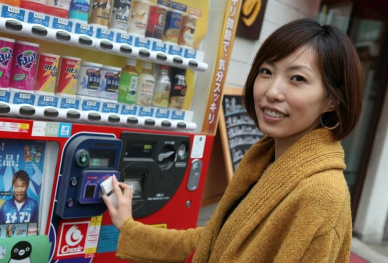 Japonya'da artık otomatlarda "kutuda aşk" satılıyor - Sayfa 9