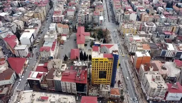 'Dünyanın en saçma binası' yıkılıyor