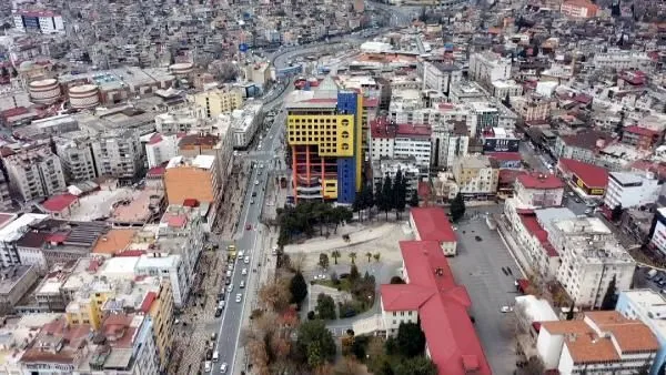 'Dünyanın en saçma binası' yıkılıyor
