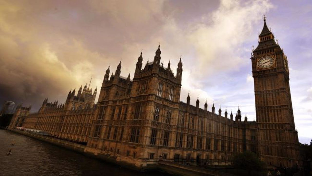 İngiltere parlamentosunda Çin ajanı tespit edildi