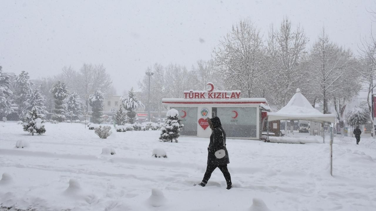 Birçok il ve ilçede eğitime kar engeli - Sayfa 16