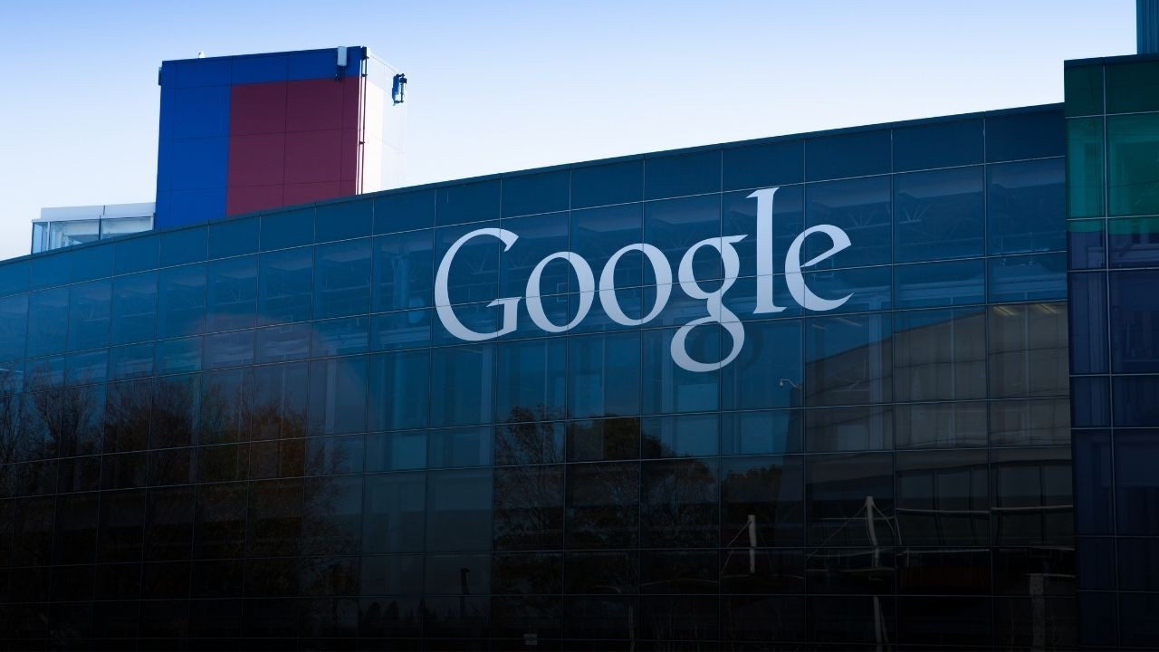 Google, 2,4 milyar avroluk para cezası