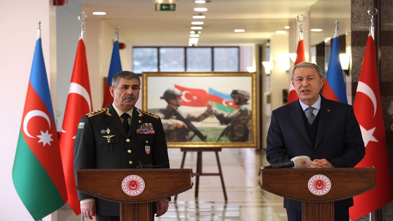 Bakanı Akar ve Hasanov ortak basın toplantısı