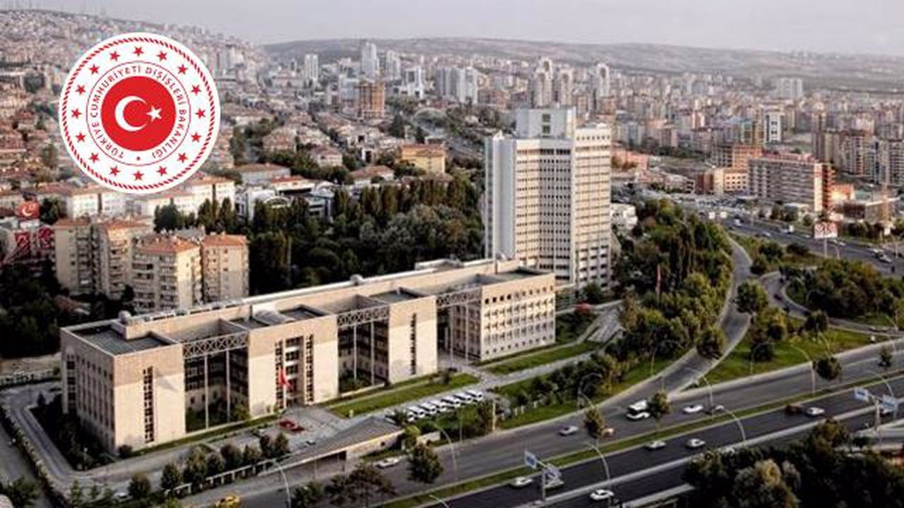 Göçmenleri geri iten Yunanistan'a tepki istedi