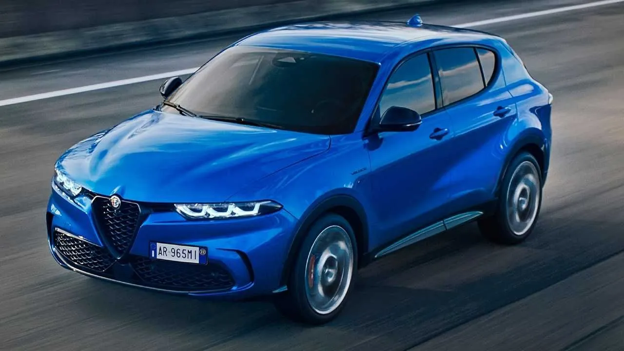 Alfa Romeo'nun ilk kompakt SUV'u "Tonale" tanıtıldı