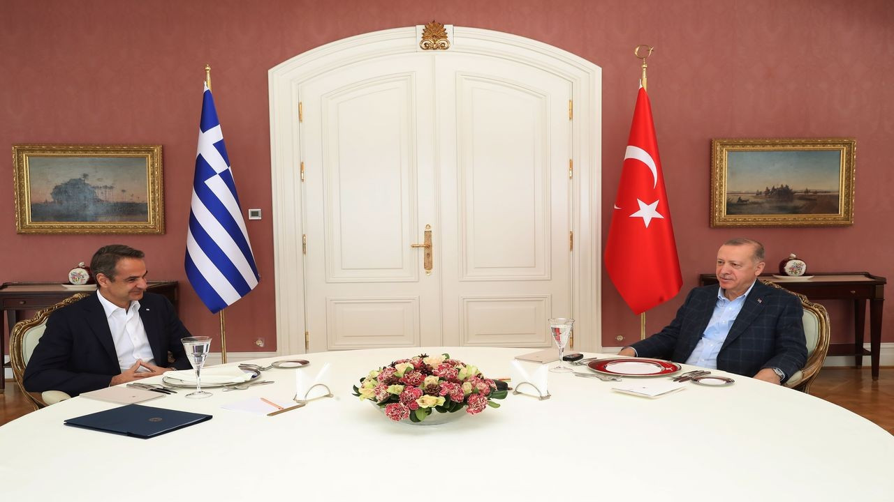 Yunanistan Başbakanı Miçotakis'i kabul etti