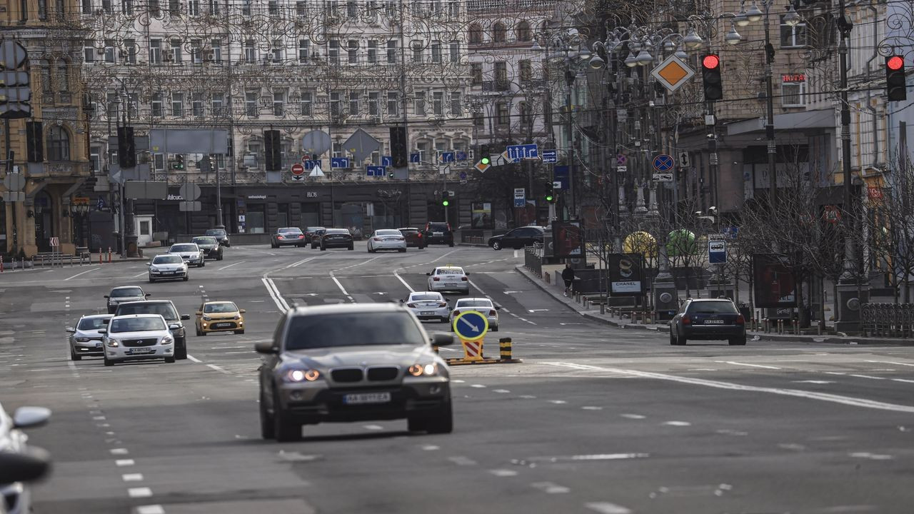 Kiev'de insan hareketliliği artıyor