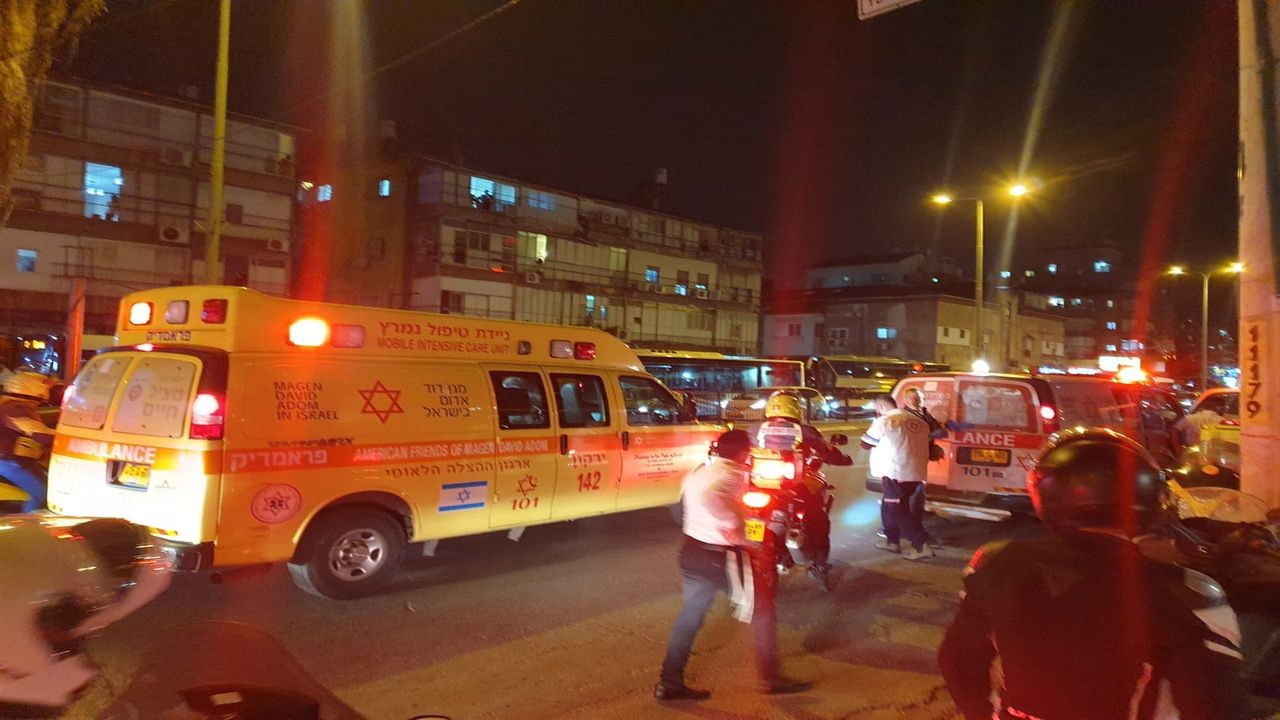 İsrail'de silahlı saldırı sonucu en az 4 kişi öldü