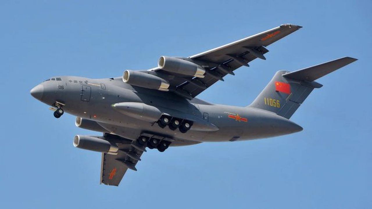 6 askeri kargo uçağı Sırbistan'a ulaştı