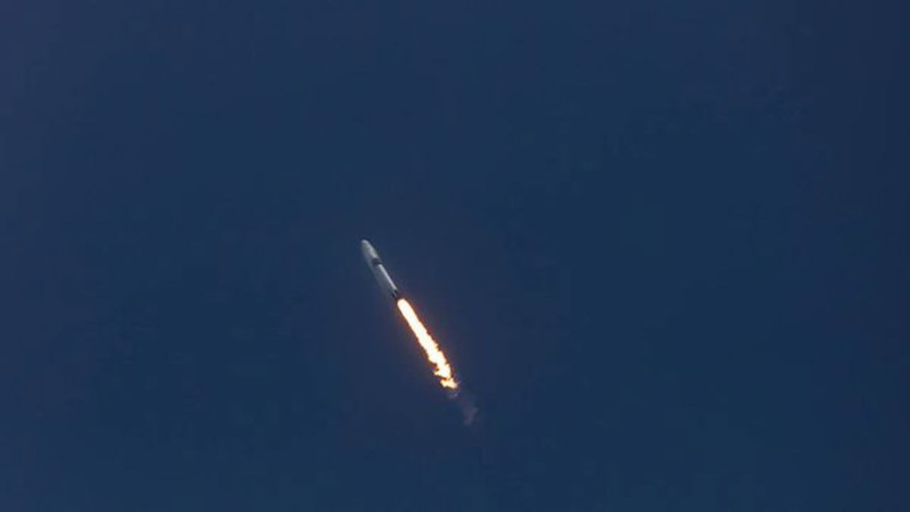 ABD'ye ait istihbarat uydusunu uzaya fırlattı