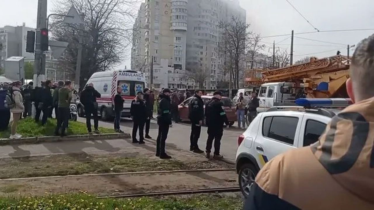 Odessa'ya düzenlenen roketli saldırıda 5 kişi öldü